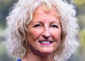 Lynn Calvert-Hayes